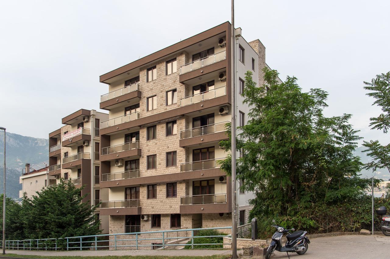Burcak Apartment Budva Bagian luar foto